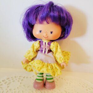 Vintage Almond Tea Doll Strawberry Shortcake collection, 1982 American Greetings